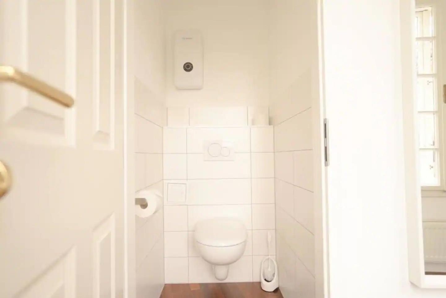 Authentic Austrian Flat In The South Of Vienna Lägenhet Modling Exteriör bild