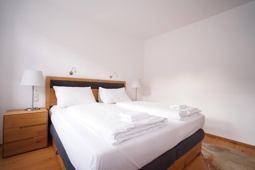 Authentic Austrian Flat In The South Of Vienna Lägenhet Modling Exteriör bild