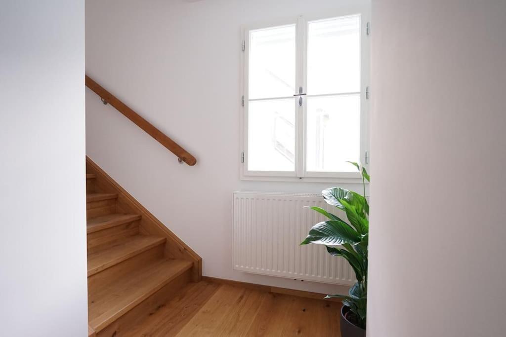 Authentic Austrian Flat In The South Of Vienna Lägenhet Modling Exteriör bild