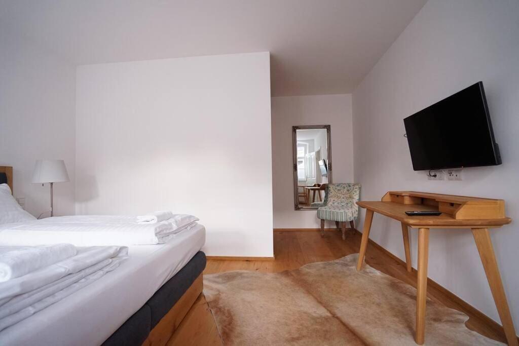 Authentic Austrian Flat In The South Of Vienna Lägenhet Modling Exteriör bild