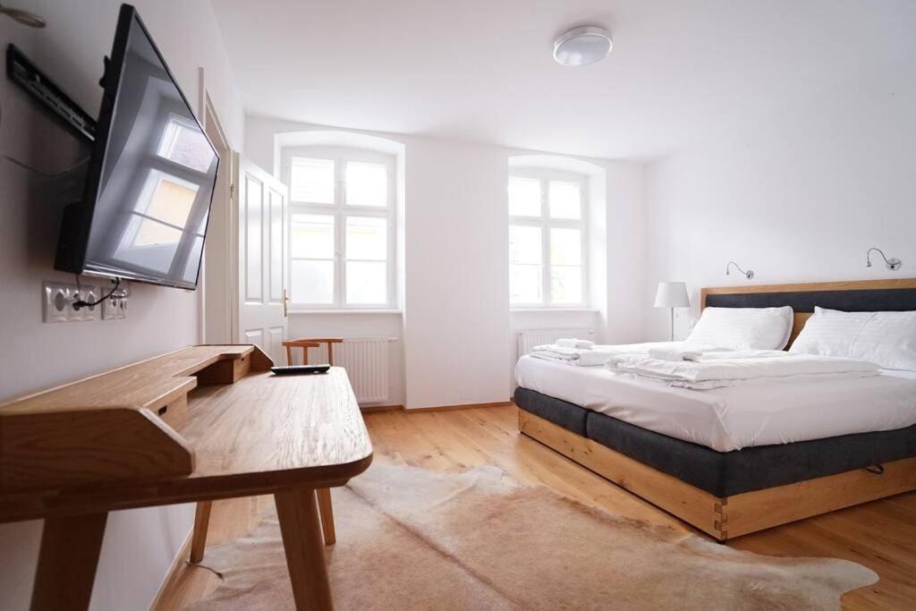 Authentic Austrian Flat In The South Of Vienna Lägenhet Modling Exteriör bild